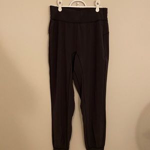 Brand new lululemon sun setter joggers